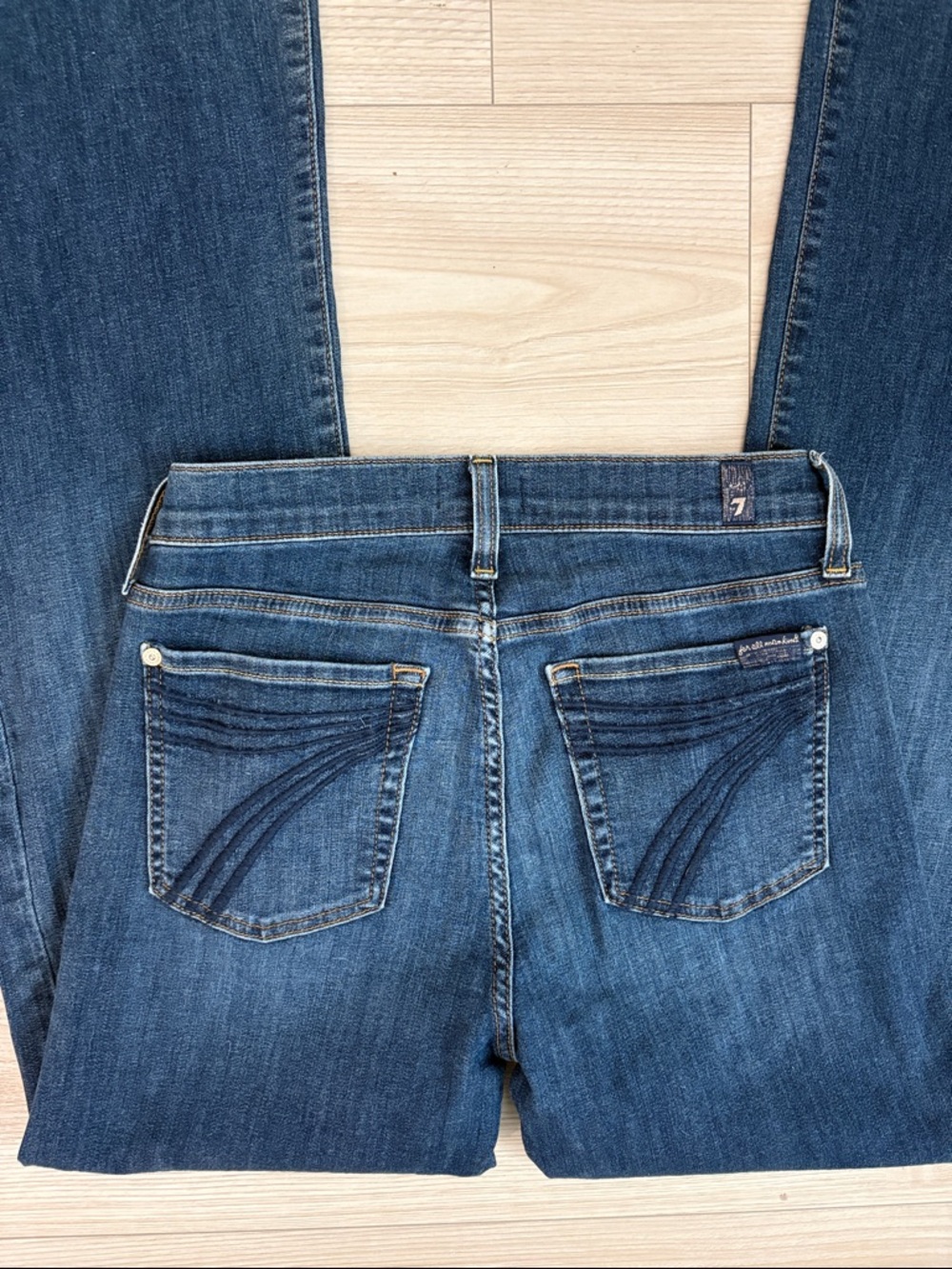 7 For All Mankind Indigo Flare Dojo - Picture 6 of 7
